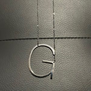 Silver Letter G Necklace . Excellent condition . No flaws